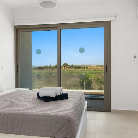 Vila Serenity Waves 17 *