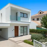 Villa Serenity Waves 17